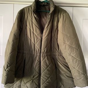 Layne Bryant puffer coat size 18 in an army green.
